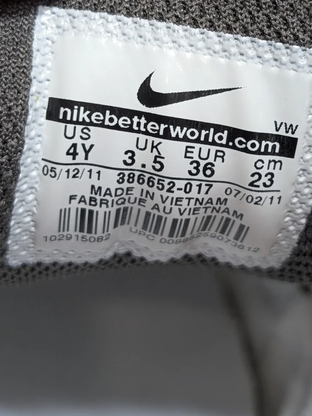 Nike 6.0 Mogan 2 Jr. Skate Shoe - Gray/Red - Size 4Y/6 Women - 386652-017